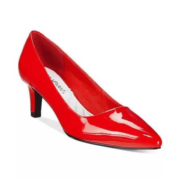 Easy Street Pointe Dress Pumps Slip-On Pumps Mid Heel Red Patent 30-147S Size 8M - Picture 1 of 8